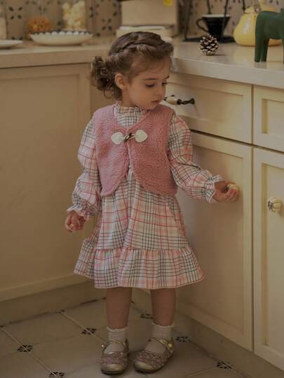 SHEIN 2 件装女婴加大羊毛加厚背心连衣裙套装，粉色格子公主裙，春秋季