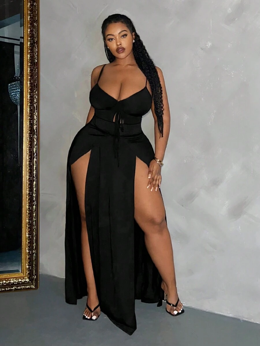 Slaydiva Plus Size Chi tiết dây rút màu trơn gợi cảm Đầm dây đeo spaghetti xẻ cao cho kỳ nghỉ - màu đen - Xem 1
