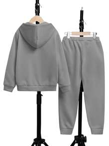 SHEIN Leap Crew Conjunto de 2 piezas para niños preadolescentes compuesto por una chaqueta con cierre de cremallera de unicolor cómoda y casual con estampado de letras y pantalones de forro polar de unicolor a juego, acolchado - Gris - Ver 2