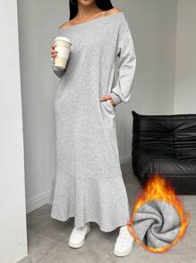 Chiquease Damen Kleid mit Off-Shoulder, Unifarben und kuschelig warm - Hellgrau - Übersicht 7