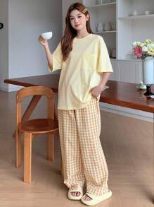 DAZY Simple Round Neck T-Shirt And Plaid Pants Pajama Set