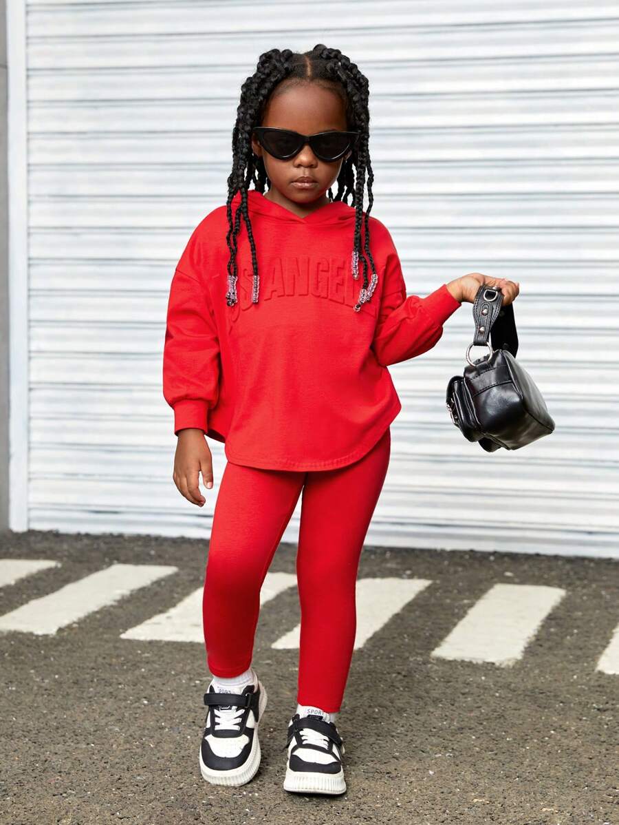 SHEIN Leap Crew 年轻女孩针织压花连帽上衣和运动裤套装，休闲运动 - 紅色 - 查看 1