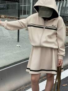 DAZY 2 件套 Tween Girl 针织字母图案套装，秋季 - 杏色 - 查看 4