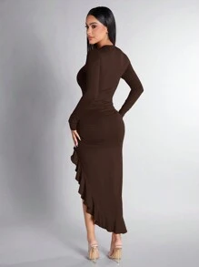 SHEIN PETITE Abito lungo aderente con spacco alto a maniche lunghe di colore marrone solido, adatto per l'autunno e la primavera