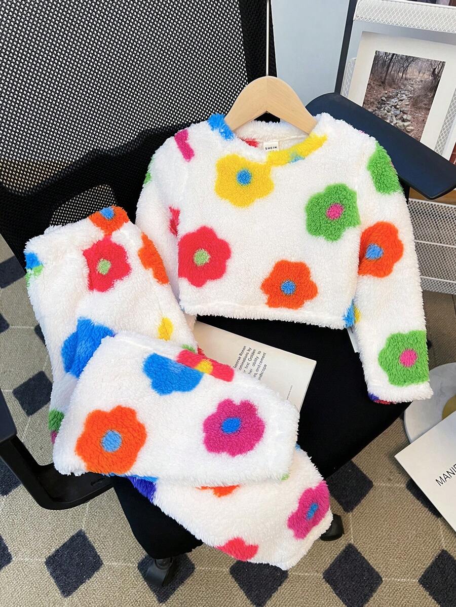 SHEIN 2pcs Set: Teddy Velvet Knit Ditsy Floral Fluffy Round Neck Loose Casual Top & Wide-Leg Loose Casual Pants For Young Girls,Super Soft And Warm,Autumn And Winter,Great For Casual & Daily Wear & School Daily,College Style, Back-To-School,Party