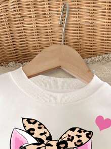 SHEIN 女婴休闲可爱豹纹、爱心和小猫图案白色针织柔软圆领套头卫衣，适合秋冬季穿着 - 白色 - 查看 3