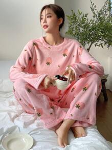 DAZY Cute Strawberry Pattern Flannel Thickened Pajama Set - Pink - View 4