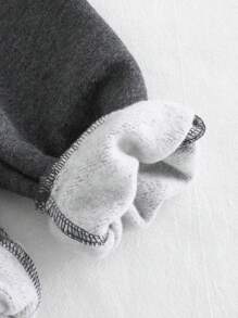 Cozy Pixies 3 件装男婴纯色针织柔软圆领长袖 T 恤、格子连帽夹克和卷边裤秋冬服装套装，适合圣诞节 - 深灰色 - 查看 5