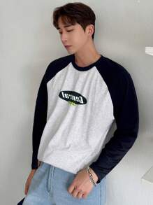 DAZY Camiseta de manga larga con cuello de tripulación estampado de letras y parches de unicolor para hombre, camisetas gráficas de verano - Azul y blanco - Ver 4