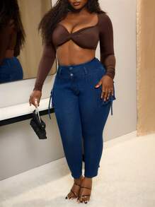 SHEIN SXY Jeans pitillo de unicolor con bolsillos, dobladillo deshilachado y desgastado, talla grande