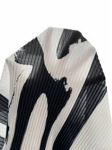 SHEIN Maternity Random Printed Halter Neck Dress - Black and White - View 6