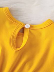SHEIN Conjunto elegante para bebé niña con body con volantes estampado de abeja adorable y diadema a rayas - Amarillo - Ver 5