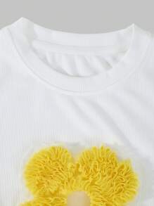 Teen Girl White Floral Applique Round Neck Short Sleeve T-Shirt Denim Skirt Two Pieces Set - Multicolor - View 3