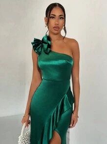 Glamine Vestido largo elegante de satén de un solo hombro sin mangas con borde con volantes, cintura alta y abertura, para mujeres en color verde esmeralda. Vestidos formales, vestidos de fiesta, vestidos sexys, atuendos de cumpleaños para mujeres, vestidos largos, vestidos verdes para mujeres, vestidos con volantes, vestidos de un solo hombro - Verde Oscuro - Ver 4