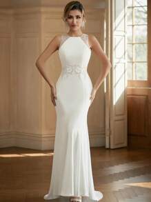 白色雪纺优雅修身连衣裙，串珠腰部美人鱼下摆婚纱 - 白色 - 查看 5