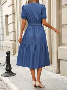 Vestido casual de longitud media para mujer con abotonadura sencilla, manga corta, bolsillos y dobladillo con volantes, verano - Azul lavado medio - Ver 2