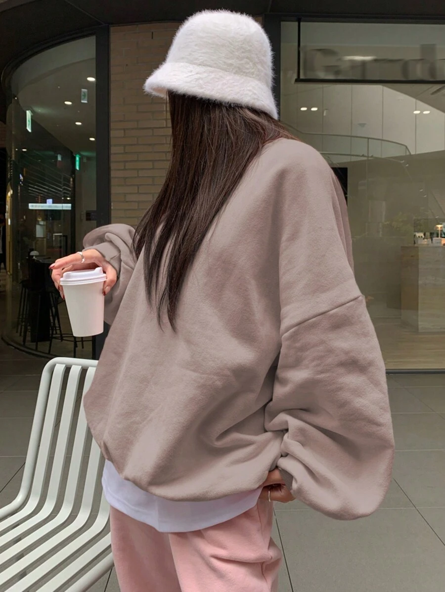 DAZY 秋冬女士宽松圆领纯色保暖内衬运动衫 - 卡其色 - 查看 1