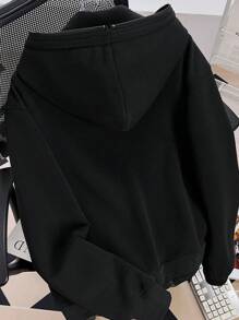 Manfinity Hypemode Sudadera con capucha de manga larga con estampado sencillo para hombres