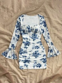 Soleia Women's Vacation Blue & White Floral Print Knit Mesh V-Neck Long Sleeve Ruffled Hem Mini Dress, Can Be Worn As Outer Or Layering