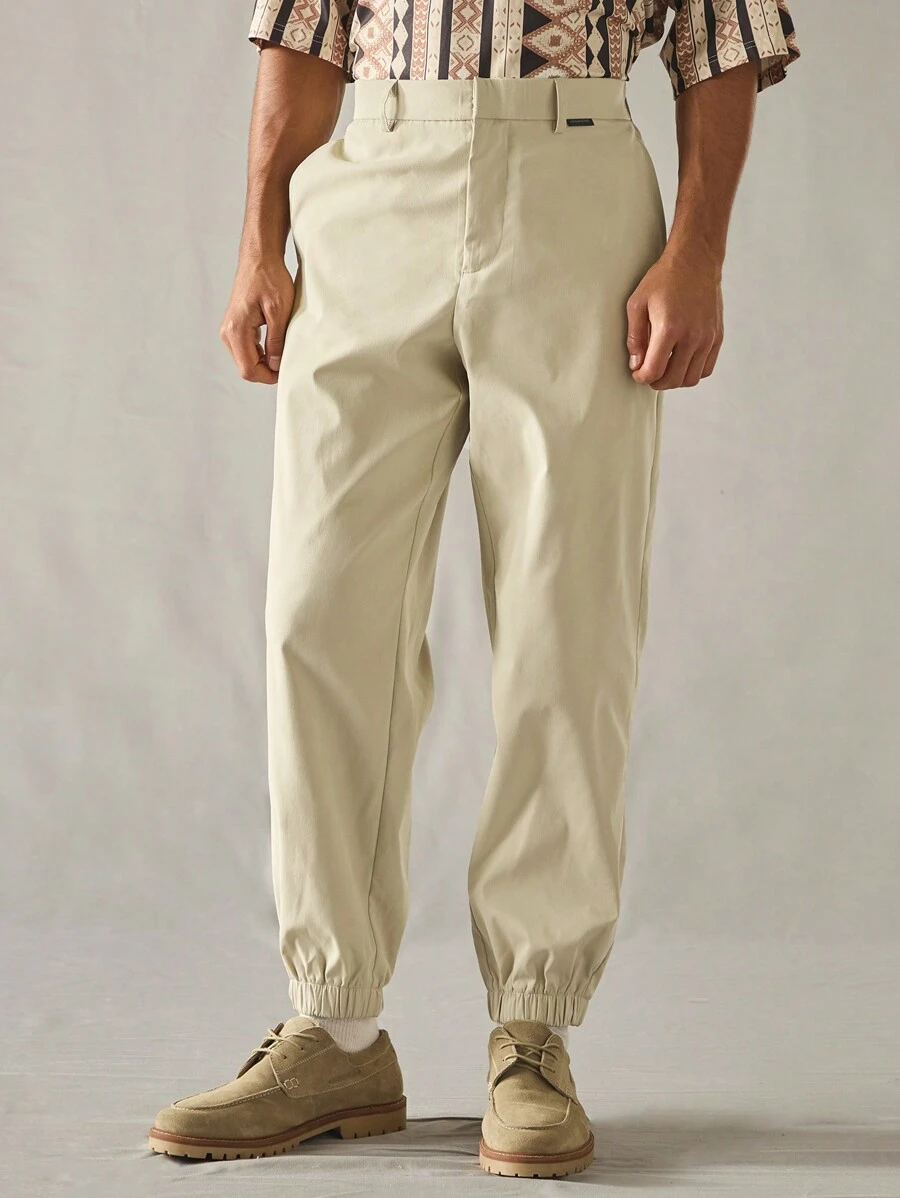 Manfinity VCAY Men's Casual Loose Fit Solid Color Drawstring Elastic Waist Straight Leg Pants - Khaki - View 1