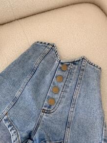 SHEIN Young Girl Fashion Setting Outfit Tailored For Stylish Young Ladies To Stand Out. A Striking Black Halter Top Paired With Specially Designed Denim Shorts Exudes Casual Elegance And Urban Charm. The Halter Top Adds A Touch Of Refinement And Allure, Accentuating A Beautiful Neckline And Providing A Flattering Fit. - Hot Pink - View 6