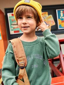 SHEIN 年轻男孩绿色字母印花复古罗纹圆领运动衫，户外室内休闲装