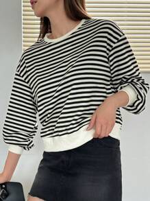 DAZY 女士宽松条纹圆领长袖运动衫 - 白色 - 查看 8