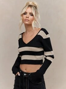 MISSGUIDED Stripe Plunge Neck Long Sleeves Crop Sweater Top - Black - View 1