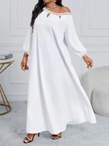 SHEIN Lady 春夏优雅波西米亚风白色编织露肩主教袖不对称长袖大码连衣裙长袍白色连衣裙