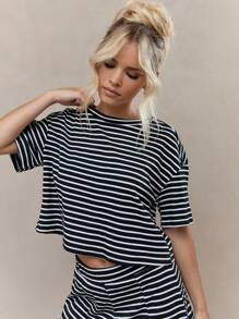 MISSGUIDED 条纹印花落肩 T 恤和短裤套装 - 黑與白 - 查看 3