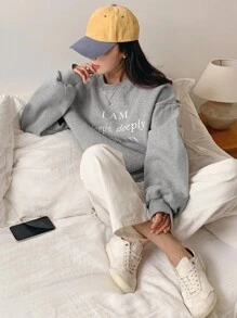 DAZY Damska krótka bluza z haftowanym napisem