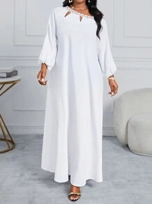 SHEIN Lady 春夏优雅波西米亚风白色编织露肩主教袖不对称长袖大码连衣裙长袍白色连衣裙