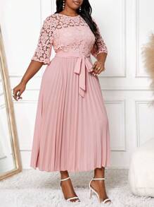 SHEIN Lady Vestido de verano informal con talla grande de unicolor, empalme de encaje, cintura imperio, borde plisado, color rosa intenso, vestido de dama de honor - Rosa - Ver 3