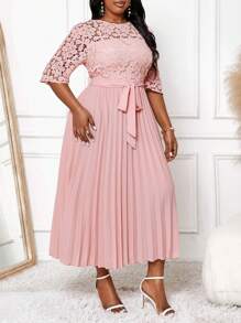 SHEIN Lady Vestido de verano informal con talla grande de unicolor, empalme de encaje, cintura imperio, borde plisado, color rosa intenso, vestido de dama de honor - Rosa - Ver 4