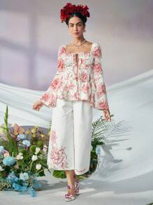 KATHARSIS Frida Kahlo X SHEIN X Designer 商务休闲波西米亚风方领花卉印花系带上衣，节日、感恩节、度假、春夏、外出、节日、办公室 - 紅白色 - 查看 7