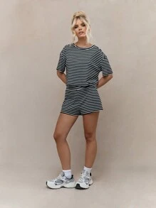 MISSGUIDED 条纹印花落肩 T 恤和短裤套装 - 黑與白 - 查看 4