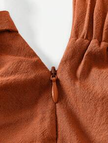 SHEIN Essnce 女士纯色扭纹不对称下摆休闲短裤夏季2条装短裙配短裤蝴蝶结短裤女式亚麻短裤 - 棕色 - 查看 4