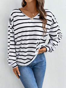 Chiquease Áo thun sọc cổ chữ V thả vai rộng rãi cho nữ, mùa xuân và mùa hè - trắng - Xem 5