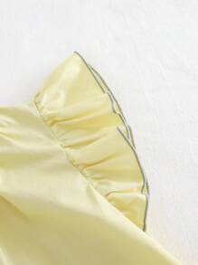 Cozy Pixies 2 件套少女拼色荷叶边衬衫和花卉装饰蝴蝶结短裤套装 - 黃色 - 查看 6