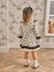 SHEIN Vestido de manga larga con estampado de mariposas, ribete de encaje floral vintage elegante para bebé niña, primavera y otoño - Negro - Ver 2