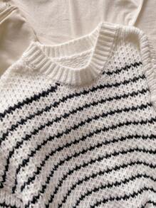SHEIN LUNE Plus Size Winter Thermal Pre-Cooled Casual Basic Versatile Style Thick Striped Loose-Fitting Round Neck Sweater Pullover, Suitable For Outings, Shopping, Work, Home Wear, And Gatherings. - Black and White - View 5