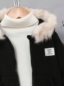 SHEIN 2 件装年轻男童字母和毛绒拼布连帽夹克和裤子休闲套装，秋冬 - 黑色 - 查看 3