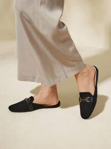 CUCCOO BASICS Zapatos planos tipo mocasín de mujer con puntera en punta y decoración metálica, versátiles, color negro, ideales para el verano, vacaciones, vuelta al colegio, estudiantes universitarias, Navidad, otoño y Año Nuevo - Negro - Ver 6