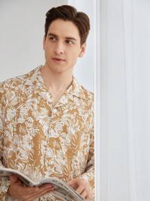 Traje informal de estar en casa con camisa y pantalones de impresión completa con botones para hombre