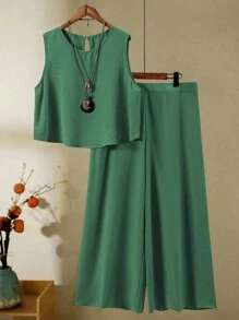 Plus Size 2pcs Set: Solid Color Sleeveless Simple Tops & Linen Texture Pants - Green - View 1