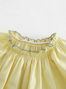 Cozy Pixies 2 件套少女拼色荷叶边衬衫和花卉装饰蝴蝶结短裤套装 - 黃色 - 查看 5