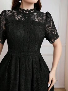 Modelyn 大码女式夏季立领蕾丝泡泡袖优雅连衣裙长款晚礼服 - 黑色 - 查看 1