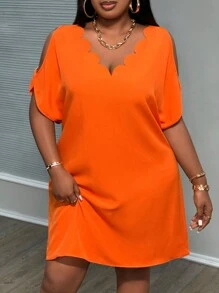 Slaydiva Vestido talla grande con mangas huecas y cuello con borde de concha