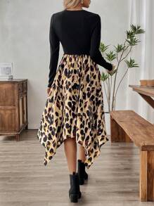 EMERY ROSE Đầm thường ngày xếp ly cổ tròn tay dài họa tiết da báo cho nữ - Nhiều màu - Xem 2