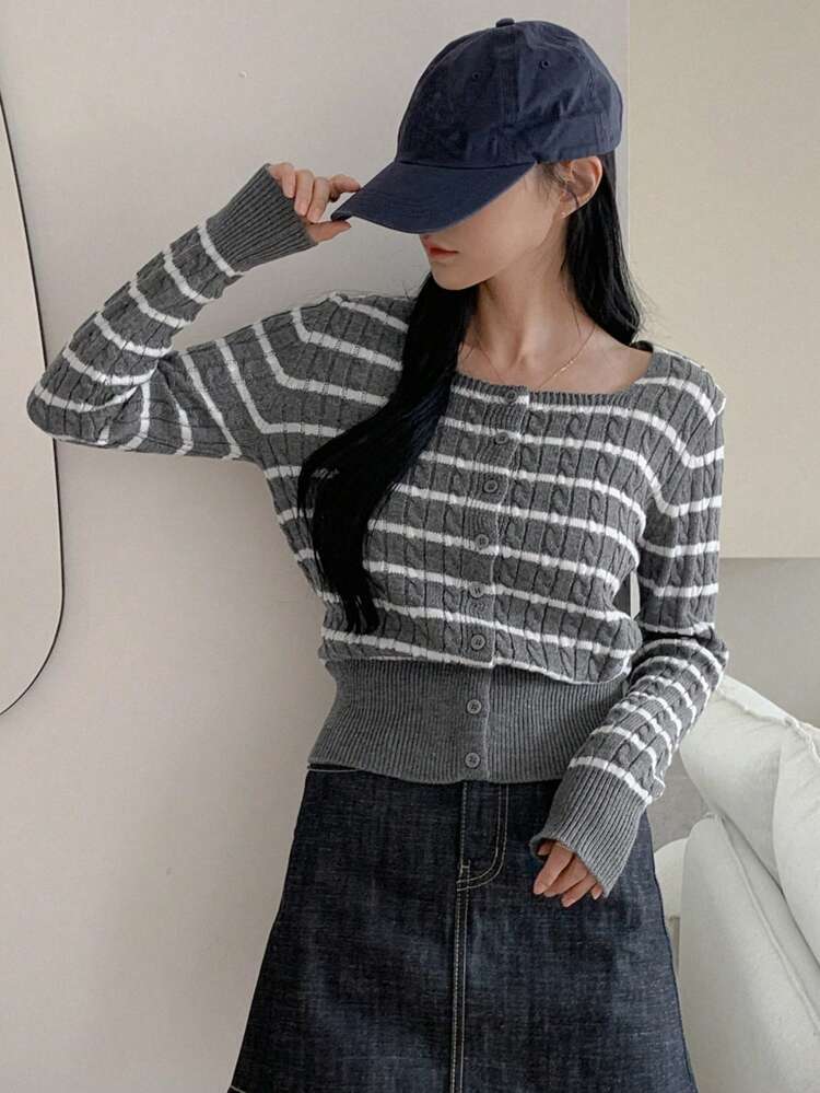 Women Autumn/Winter Round Neck Long Sleeve Single-Breasted Striped Cardigan